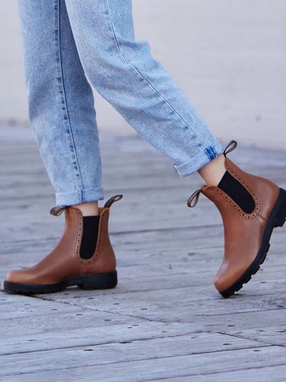 Blundstone Women's Original 2215 Hi Top Chelsea Boots Camel
